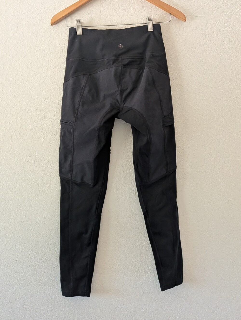 Prana Rockland Leggings Black Cargo Pocket Hiking Climbing Athletic Size S - Picture 7 of 9